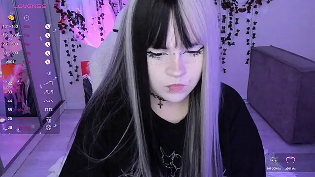 SelenaCute online show from 11.05.25