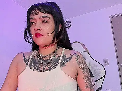 sarah benjjaminn online show from 04.24.26
