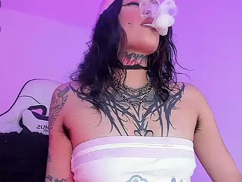sarah benjjaminn online show from 06.13.26