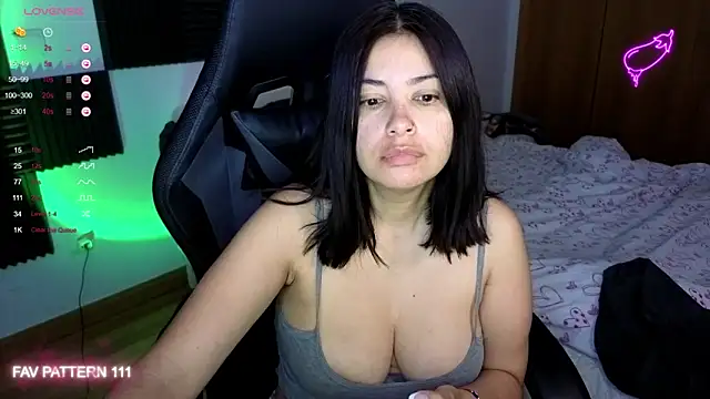 AnnaQueen online show from 05.05.26