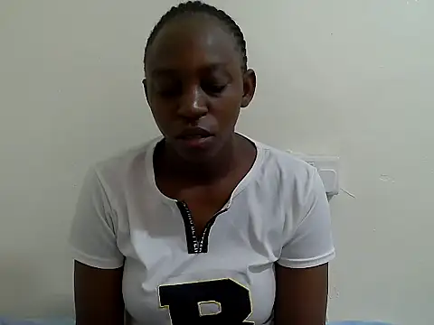 Snapshot of lizbela1 chatting on 11.22.25 lizbela1 online show from 11.22.25