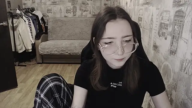 AmeliaKamishiro online show from 01.08.25