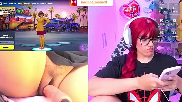 Snapshot of cinna_monroll chatting on 12.04.25 cinna monroll online show from 12.04.25