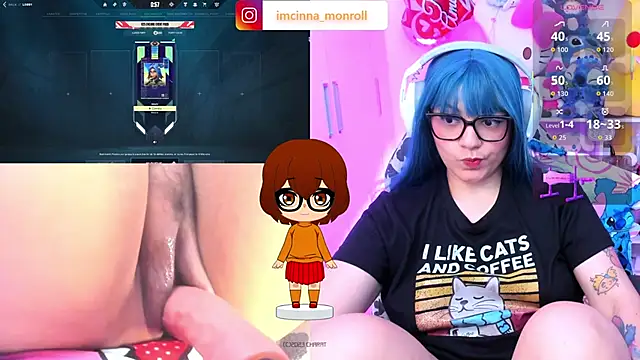 Snapshot of cinna_monroll chatting on 12.15.25 cinna monroll online show from 12.15.25