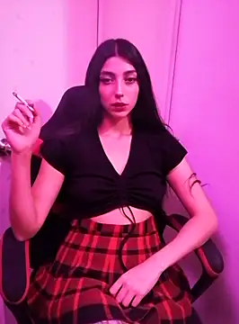 Snapshot of Felicia_smok3 chatting on 12.15.24 Felicia smok3 online show from 12.15.24