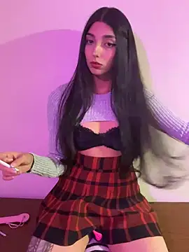 Snapshot of Felicia_smok3 chatting on 01.31.25 Felicia smok3 online show from 01.31.25