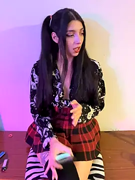 Snapshot of Felicia_smok3 chatting on 12.03.25 Felicia smok3 online show from 12.03.25