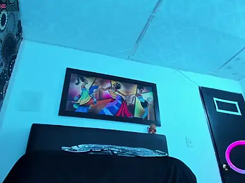 Snapshot of Jeymi-BigCock chatting on 12.14.25 Jeymi-BigCock online show from 12.14.25