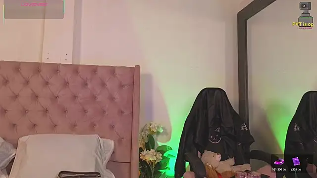 Snapshot of _Linoshka_1 chatting on 03.17.26 Linoshka 1 online show from 03.17.26