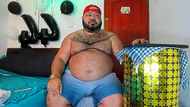 Latino bigcock online show from 01.06.26