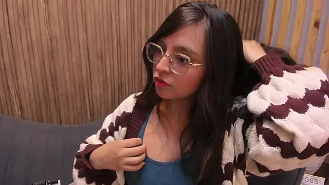 Eva Macalliter online show from 01.29.25