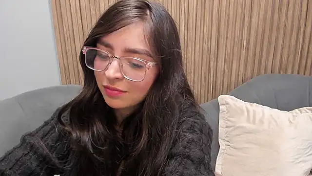 Eva Macalliter online show from 03.08.25