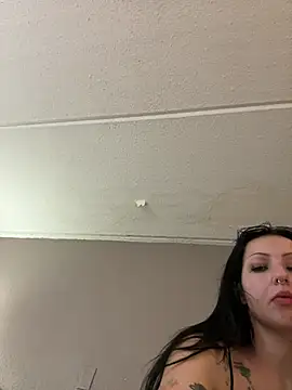 Snapshot of bestorbetter chatting on 01.21.25 bestorbetter online show from 01.21.25