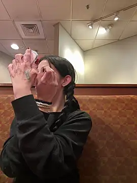 Snapshot of bestorbetter chatting on 01.27.25 bestorbetter online show from 01.27.25