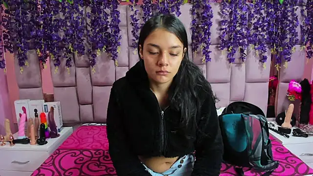 Snapshot of Bich_Anal_ chatting on 01.14.25 Bich Anal  online show from 01.14.25