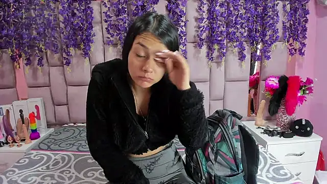 Snapshot of Bich_Anal_ chatting on 01.21.25 Bich Anal  online show from 01.21.25