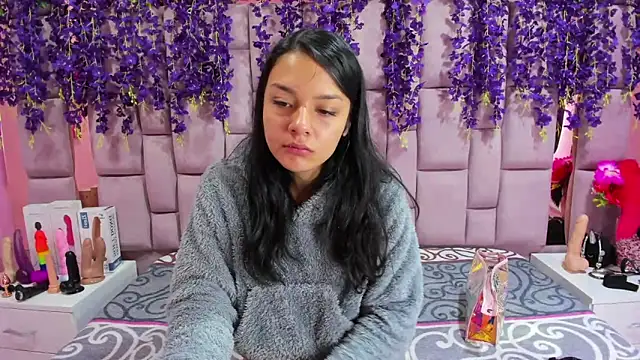 Snapshot of Bich_Anal_ chatting on 01.23.25 Bich Anal  online show from 01.23.25