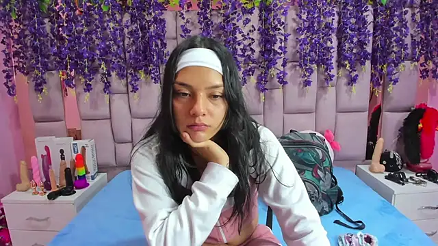 Snapshot of Bich_Anal_ chatting on 01.28.25 Bich Anal  online show from 01.28.25