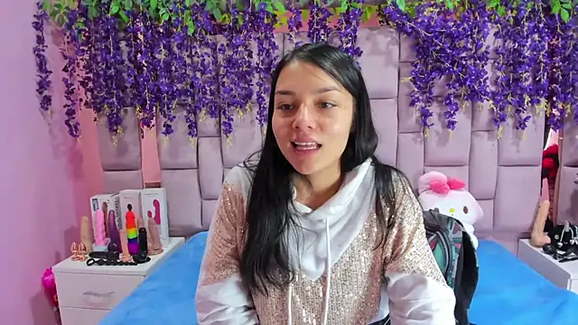 Snapshot of Bich_Anal_ chatting on 02.01.25 Bich Anal  online show from 02.01.25