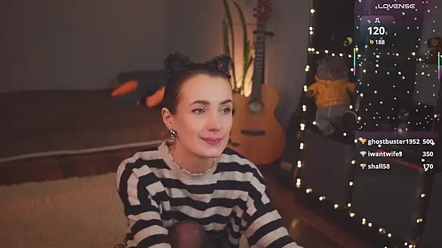 Snapshot of bananya_kitty chatting on 03.11.25 bananya kitty online show from 03.11.25