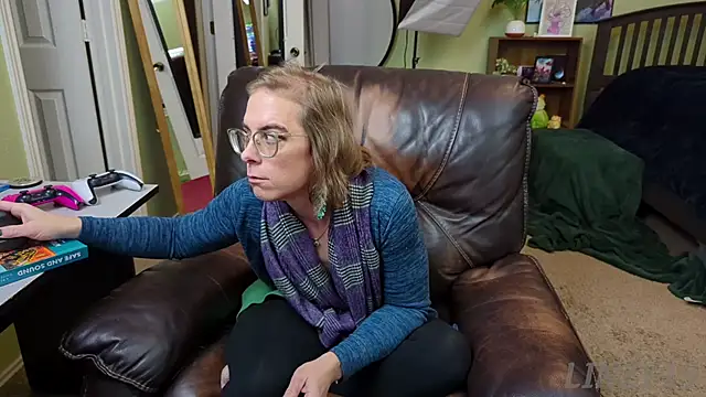 Linzy 19 online show from 01.09.25