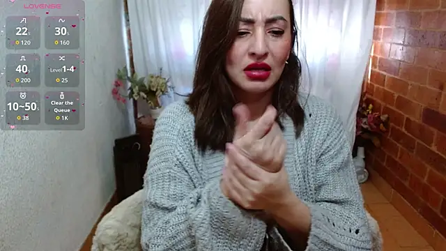 Snapshot of rashellroses22 chatting on 09.15.25 rashellroses22 online show from 09.15.25