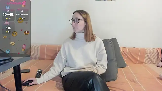 Snapshot of samarakayako chatting on 11.10.25 samarakayako online show from 11.10.25