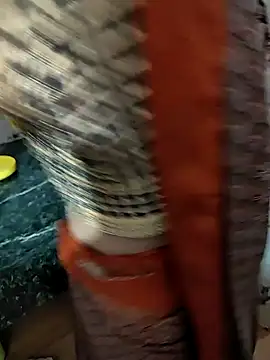 COUPLLE VILLAGE online show from 02.05.25