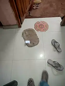 COUPLLE VILLAGE online show from 03.04.25