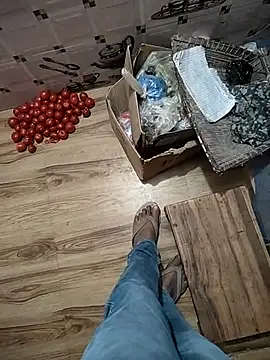 COUPLLE VILLAGE online show from 03.06.25