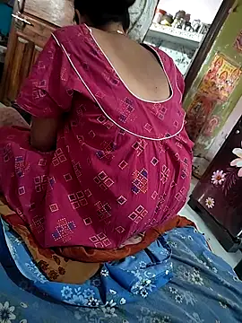 COUPLLE VILLAGE online show from 03.18.25