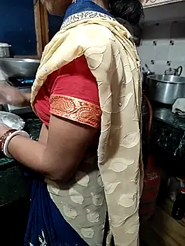 COUPLLE VILLAGE online show from 03.19.25