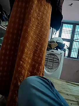 COUPLLE VILLAGE online show from 11.18.25