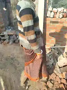 COUPLLE VILLAGE online show from 02.06.26