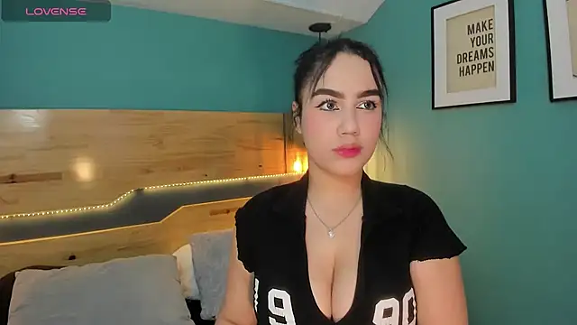 emily roberts1 online show from 01.28.25