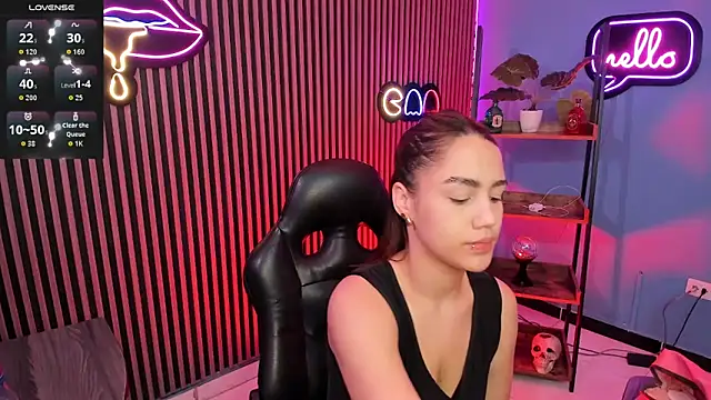 emily roberts1 online show from 11.02.25