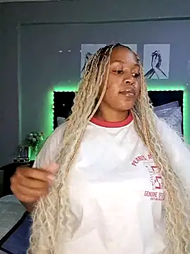 Snapshot of Toya_P chatting on 02.27.25 Toya P online show from 02.27.25