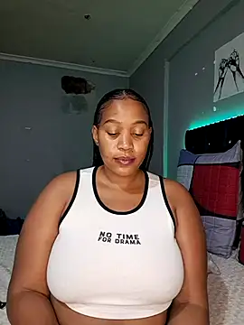 Snapshot of Toya_P chatting on 09.26.25 Toya P online show from 09.26.25