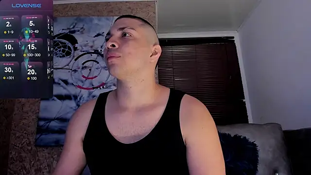 Snapshot of JUANDIAMONDS98 chatting on 12.14.24 JUANDIAMONDS98 online show from 12.14.24