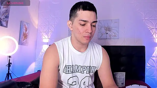 Snapshot of JUANDIAMONDS98 chatting on 09.10.25 JUANDIAMONDS98 online show from 09.10.25