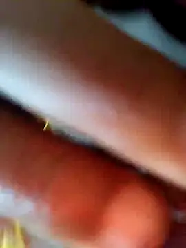 Snapshot of nomadazuki chatting on 11.30.25 nomadazuki online show from 11.30.25