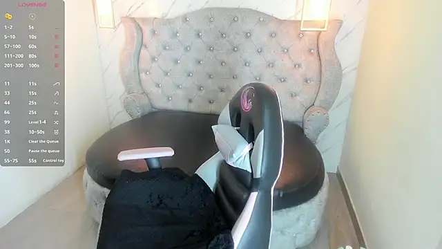 Alice Laurentt online show from 11.08.25