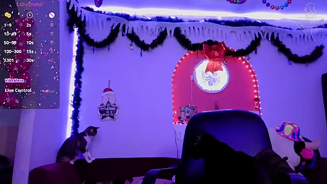 Snapshot of ValentinaMiller_ chatting on 12.04.25 ValentinaMiller online show from 12.04.25