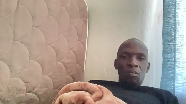 Snapshot of ElonDeking chatting on 10.22.25 ElonDeking online show from 10.22.25