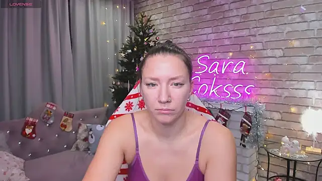 Snapshot of SarahCoksss chatting on 12.27.24 SarahCoksss online show from 12.27.24