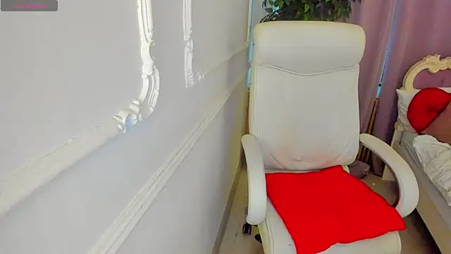 Lily Marlin online show from 04.04.26