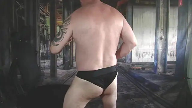 Snapshot of ManlyPrisonGuy chatting on 04.23.26 ManlyPrisonGuy online show from 04.23.26