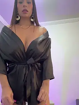 Mau White online show from 12.04.24