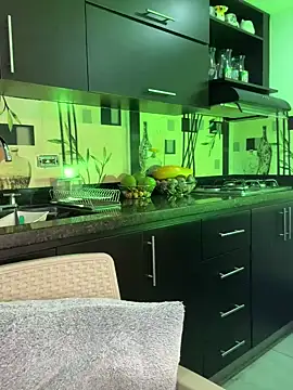 Mau White online show from 12.10.24