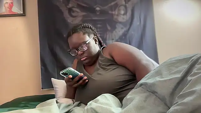 Yagurl  west online show from 01.18.25